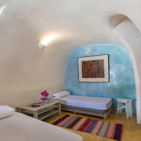 Caveland Albergue Karterádos